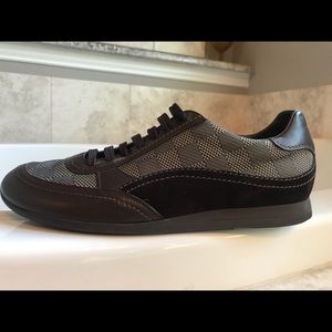 NEW Men’s Louis Vuitton Sneakers size 8